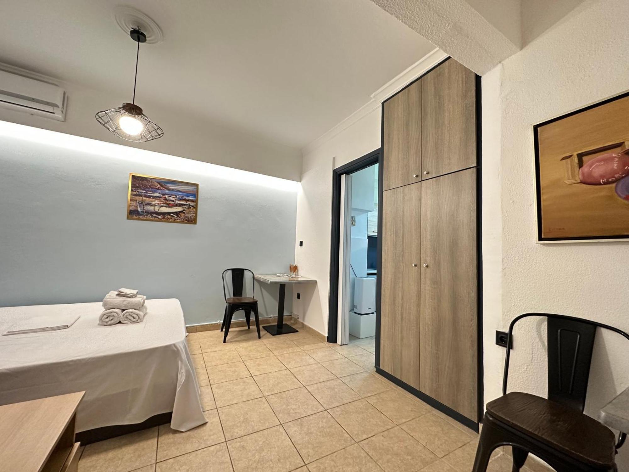 Aretousas Apartment Атина Екстериор снимка
